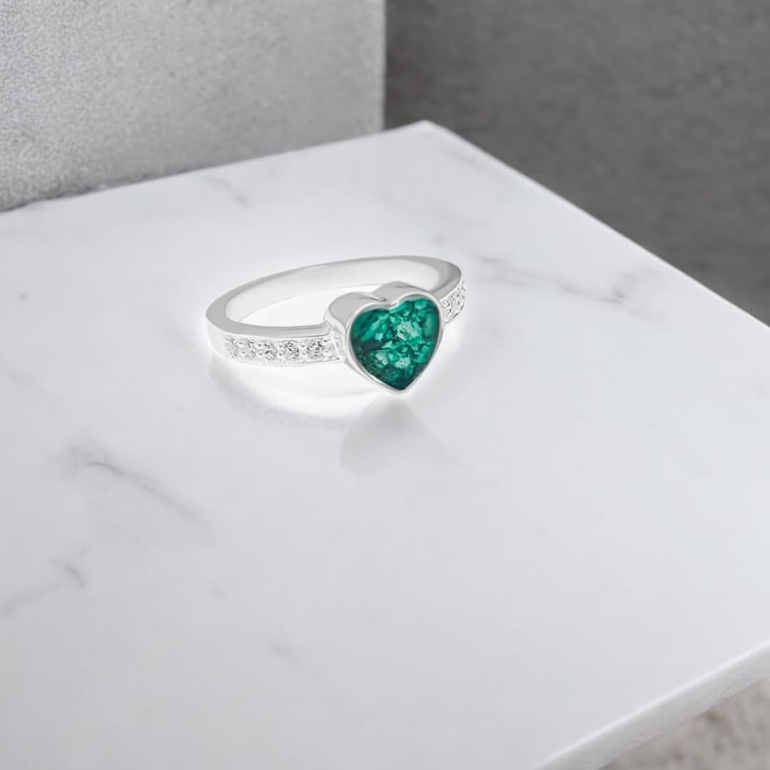 CLEARANCE OFFER - ONLY A FEW LEFT - SK -  Signature Heart ring 1-2 weeks